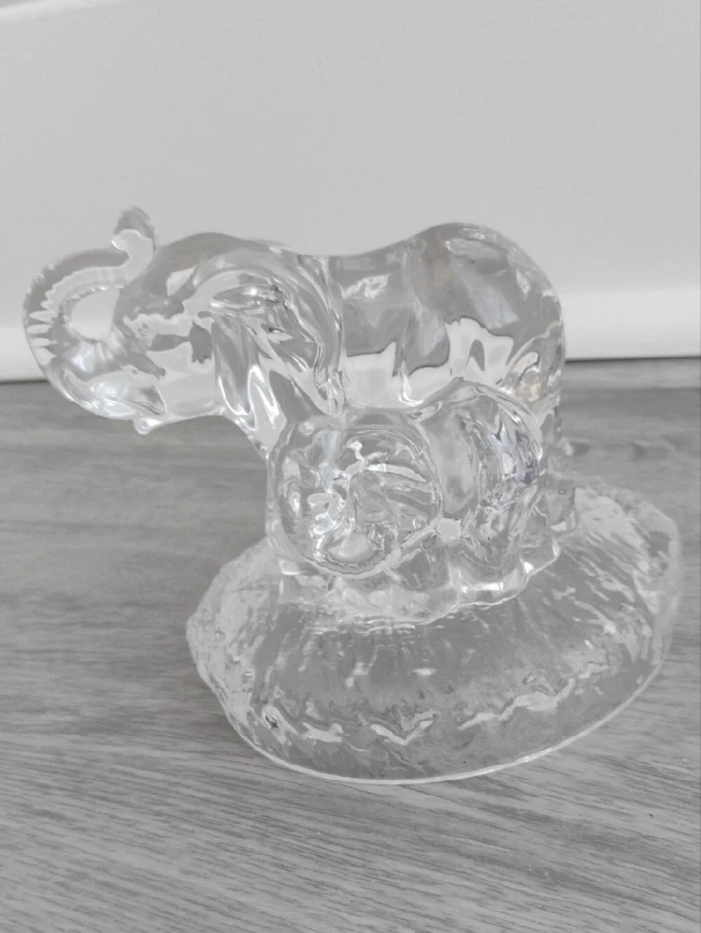 Vintage RCR Oneida Capri 24% Lead Crystal Mother & Baby Elephant Figurine